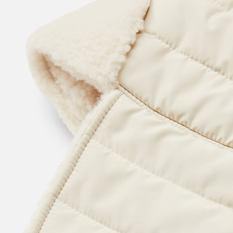 Bej Kulaklıklı Şapka