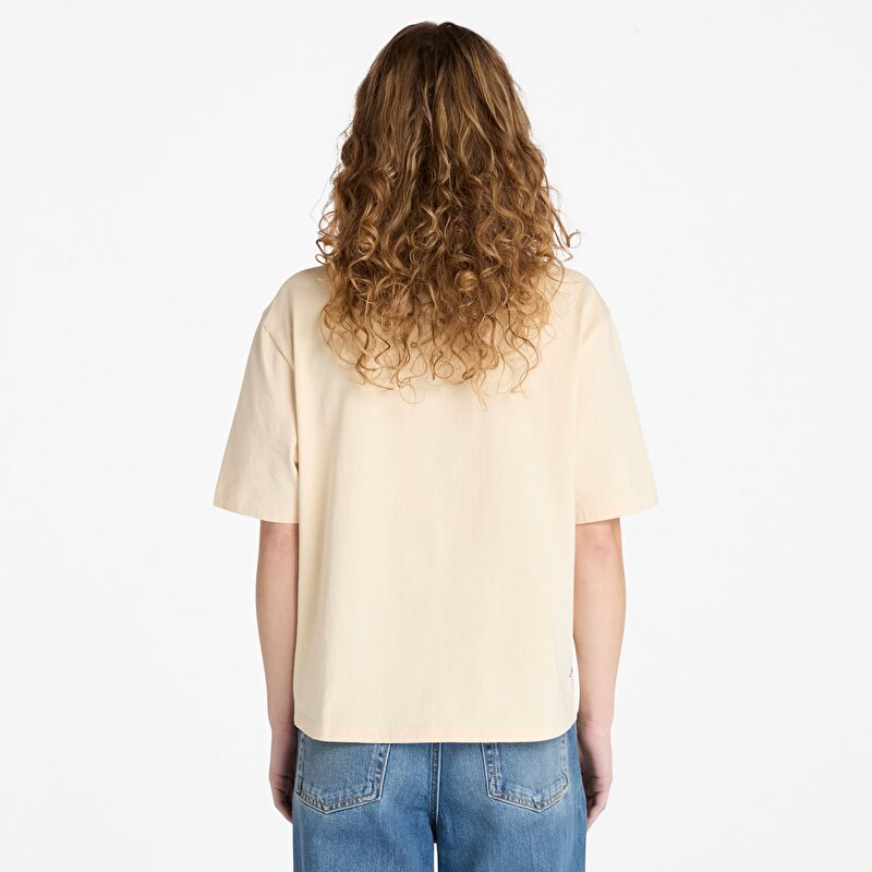 Kadın Bej Timberland® Varsity Grafik Baskılı Kısa Kollu Tişört