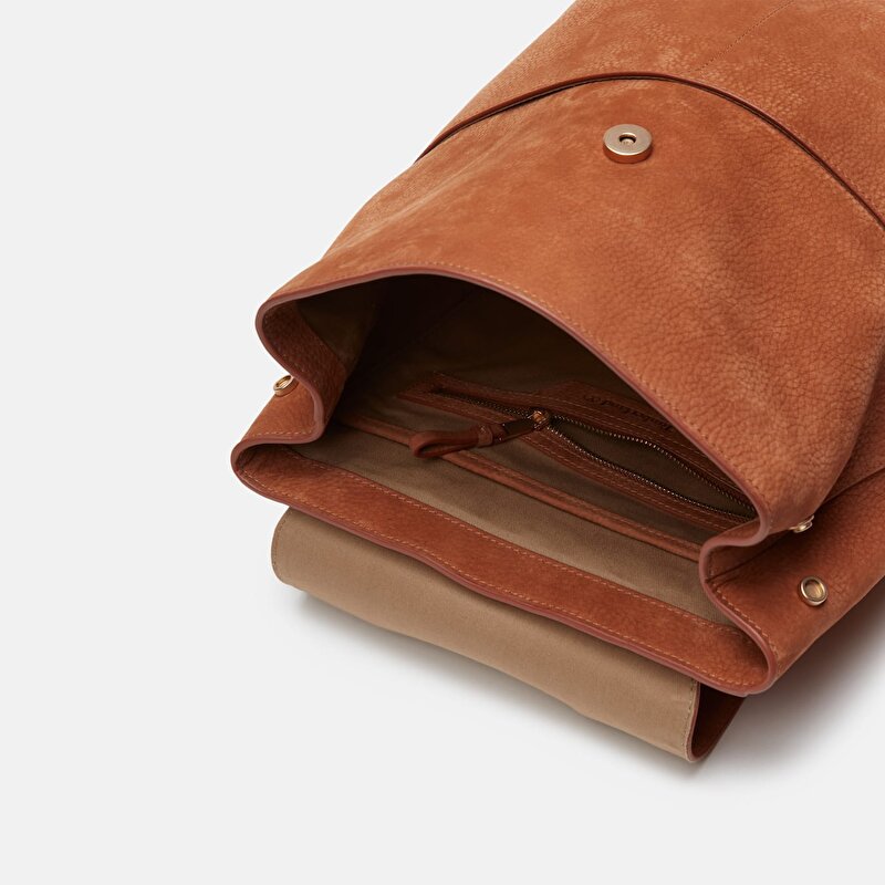 Kadın Yumaşak Deri Kahverengi Sırt Çantası