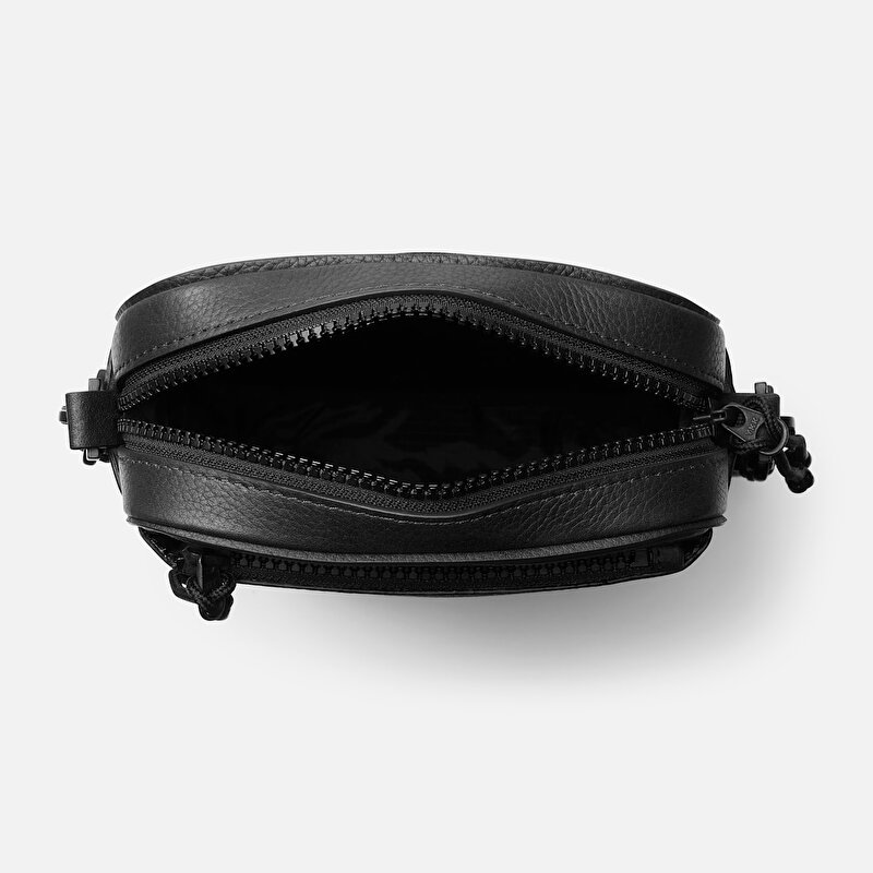 Tuckerman Siyah Deri Çapraz Askılı Çanta