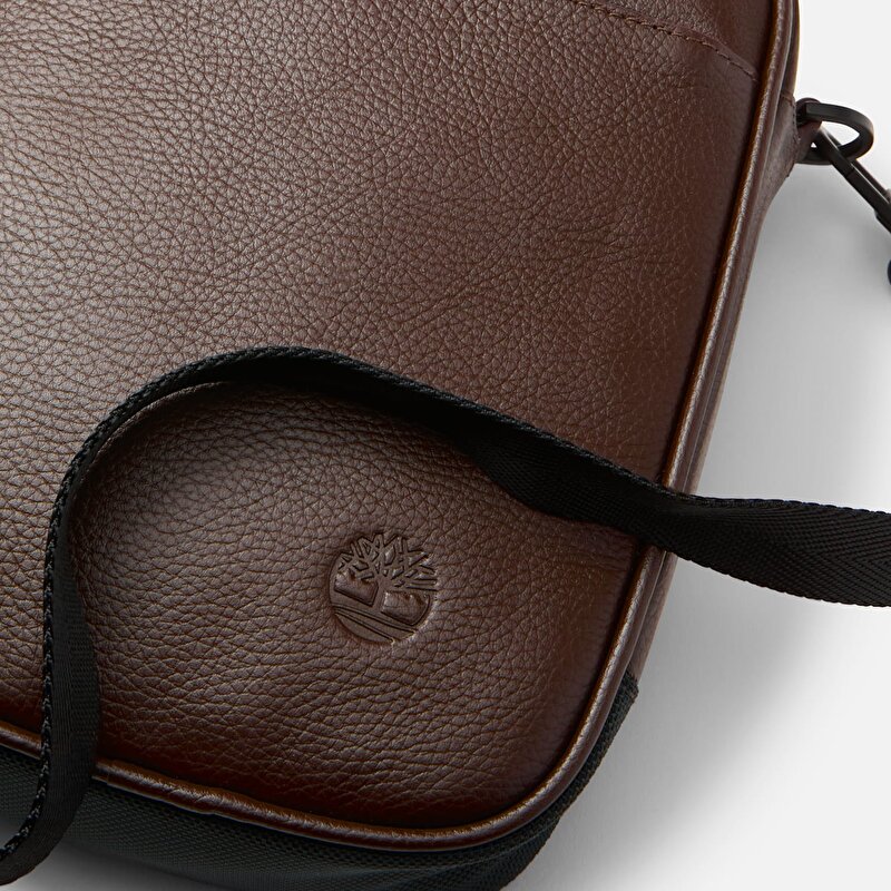 Tuckerman Koyu Kahverengi Deri Çapraz Askılı Çanta